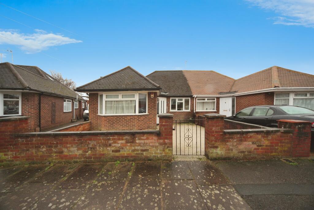 Main image of property: Abingdon Road, Luton