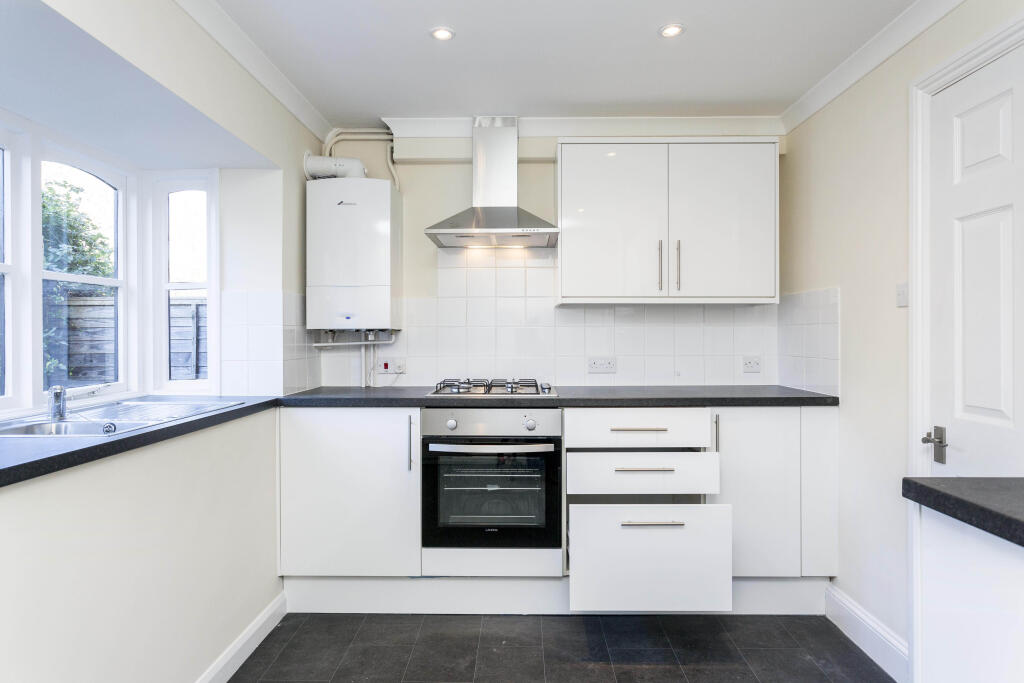 House in Portsmouth - View 4