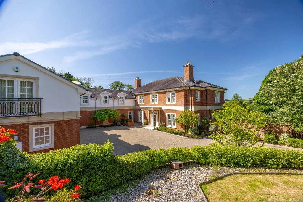 Main image of property: 3, Ballanard Woods, Douglas