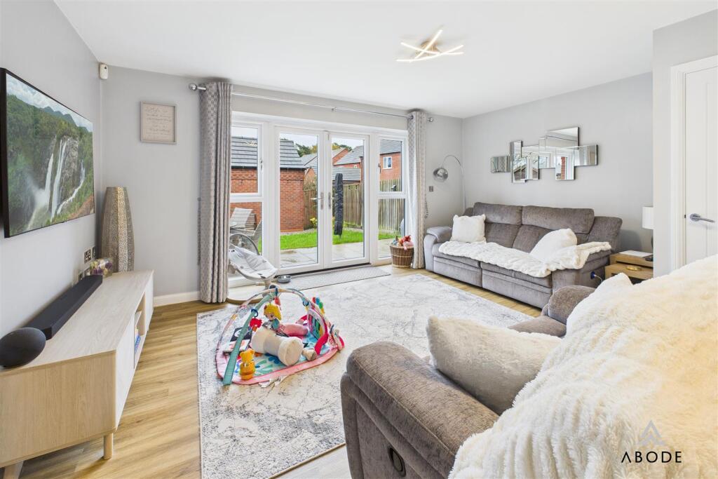 Blackthorn Close, Brailsford, Ashbourne photo 2