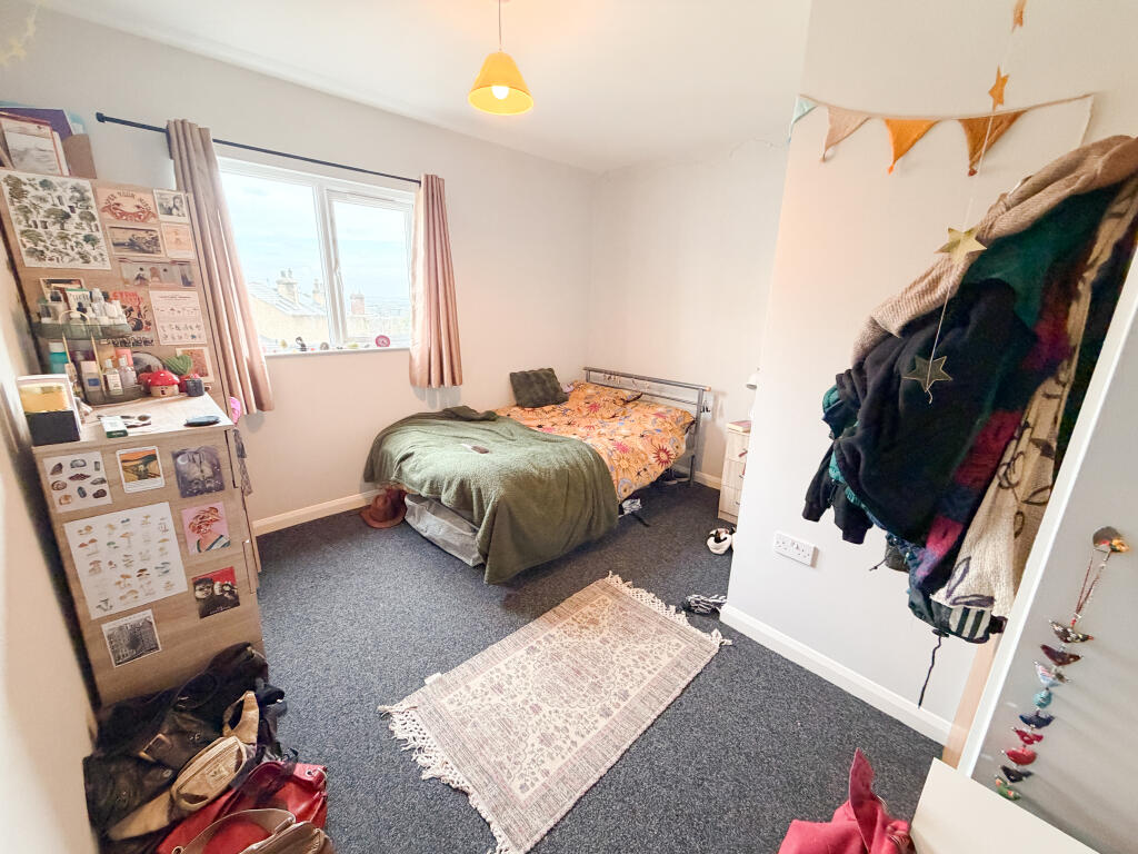 House in Sheffield, Broomhill - View 2