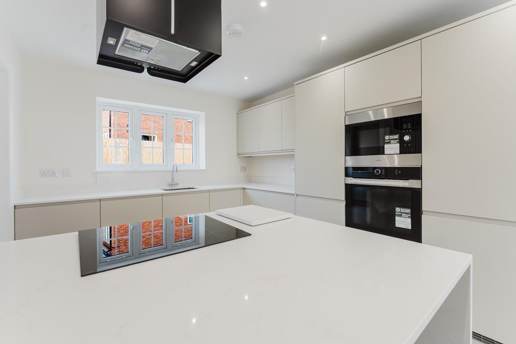 NN14 Rushton Road, Desborough - View 6