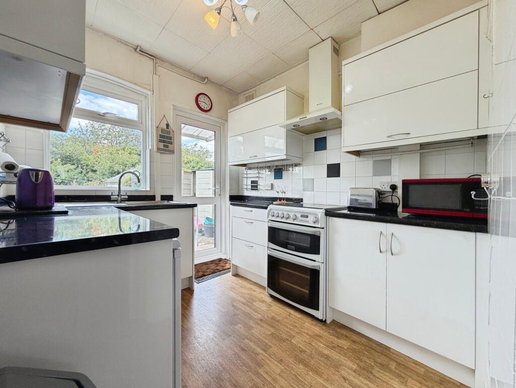 House in Dartford - View 5