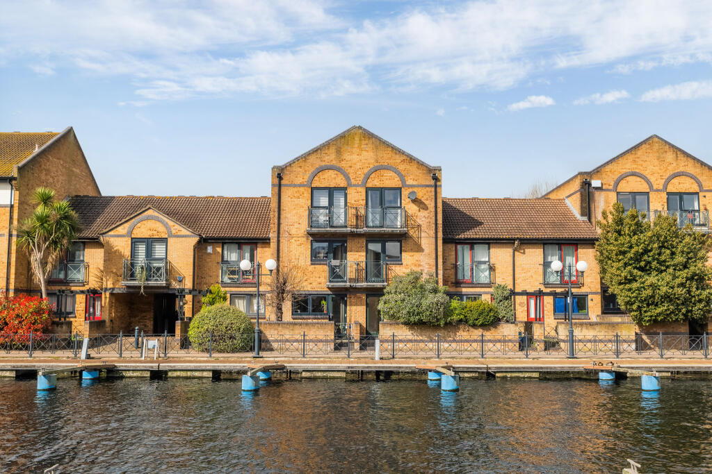 Main image of property: Whiteadder Way, London, E14