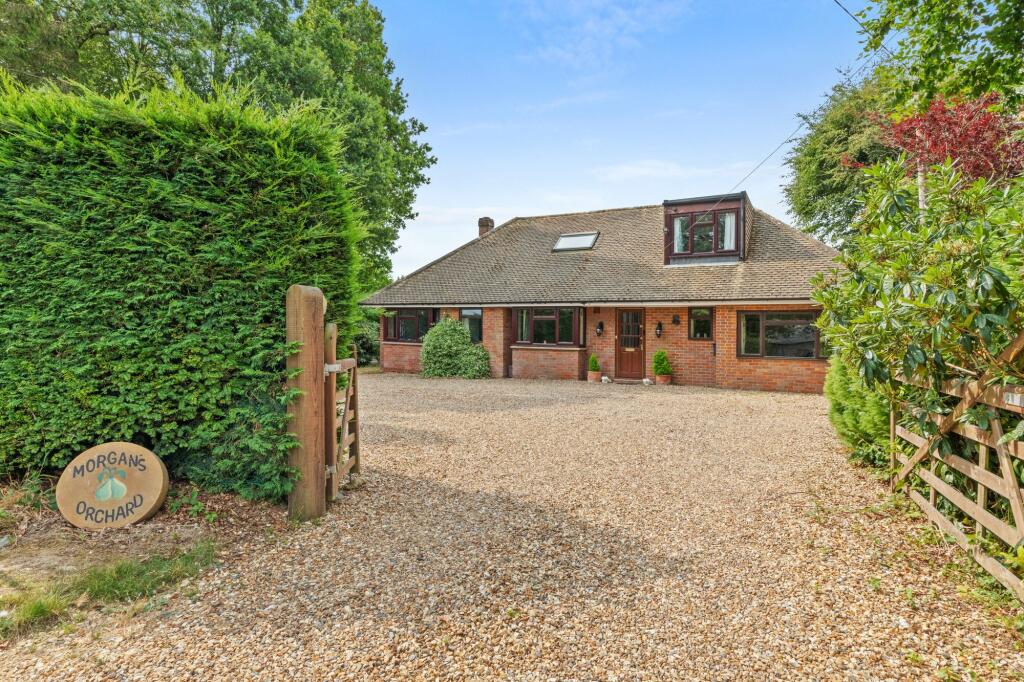Main image of property: St Leonards, Buckinghamshire