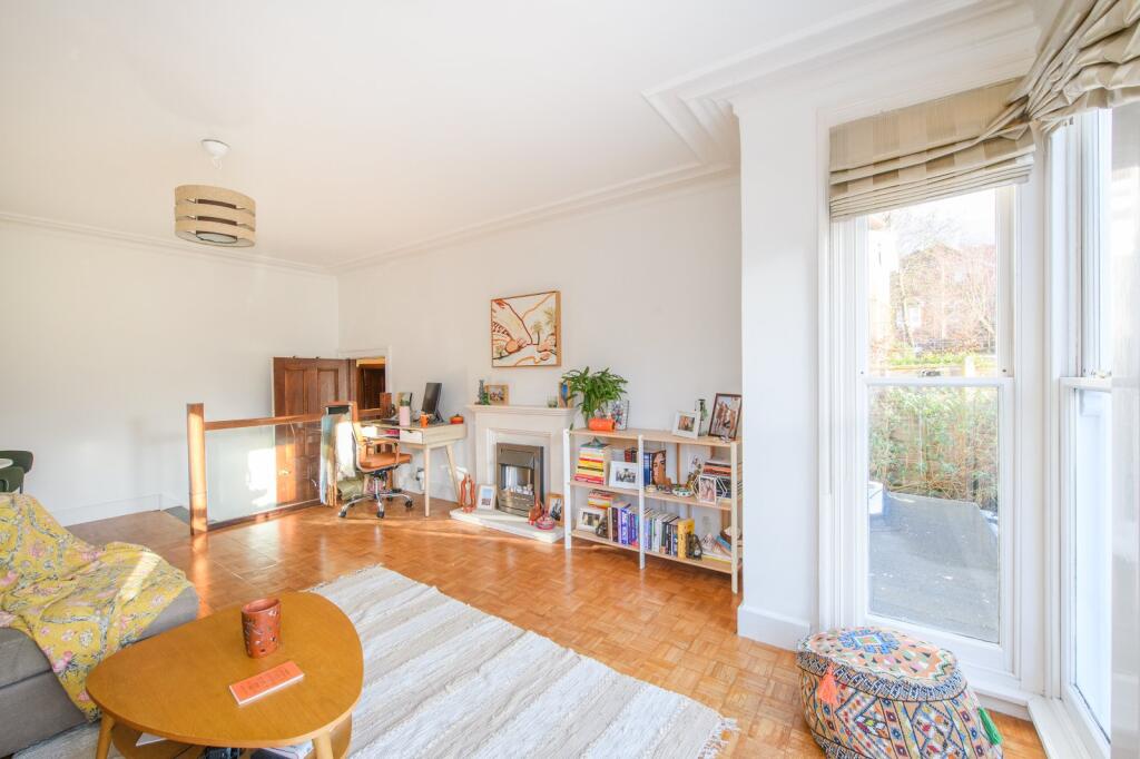 Apartment in London, Putney - More
