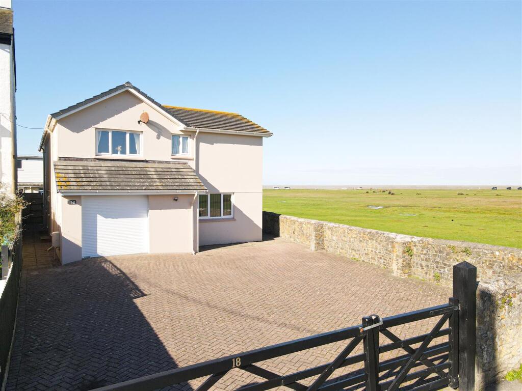 House in Torridge, Northam - More
