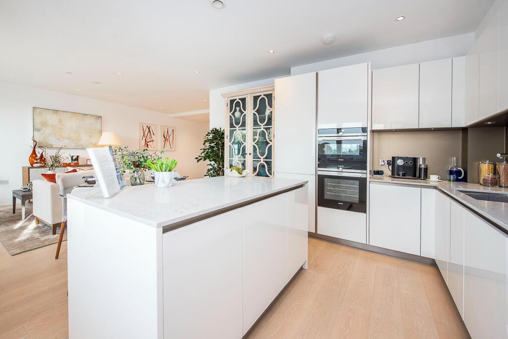 Apartment in London - View 4