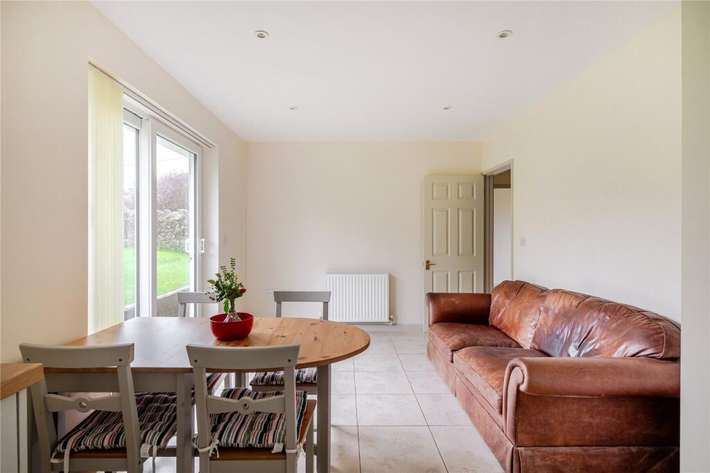 House in Chard, Jocelyn Park, Somerset - More
