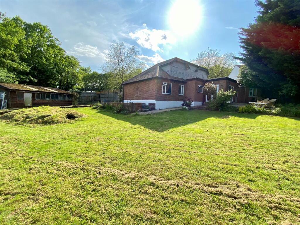 Additional image 14 of Swanland Road, Welham Green