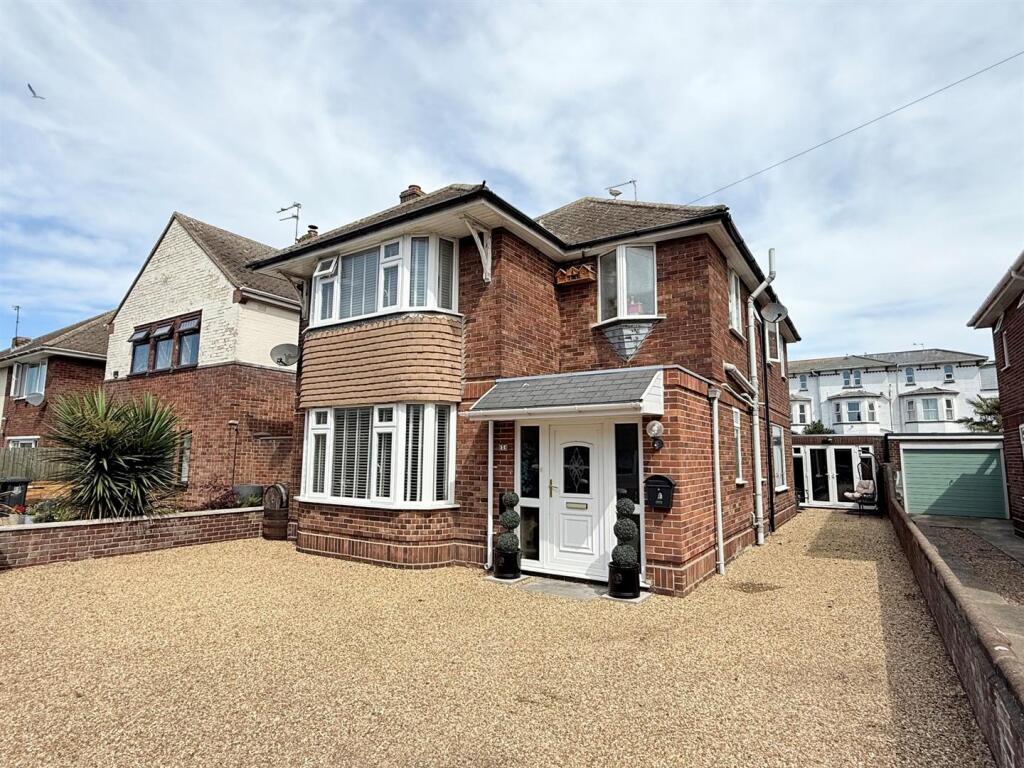Main image of property: Seafield Close, Great Yarmouth