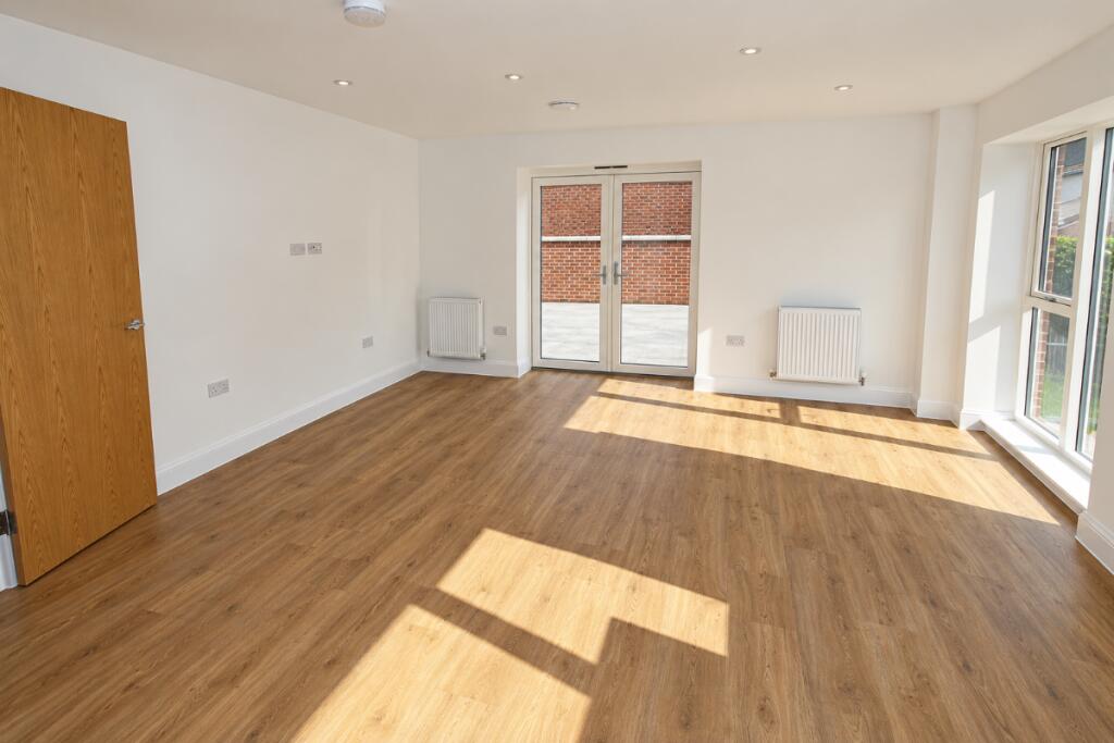 Apartment in Canterbury - View 5