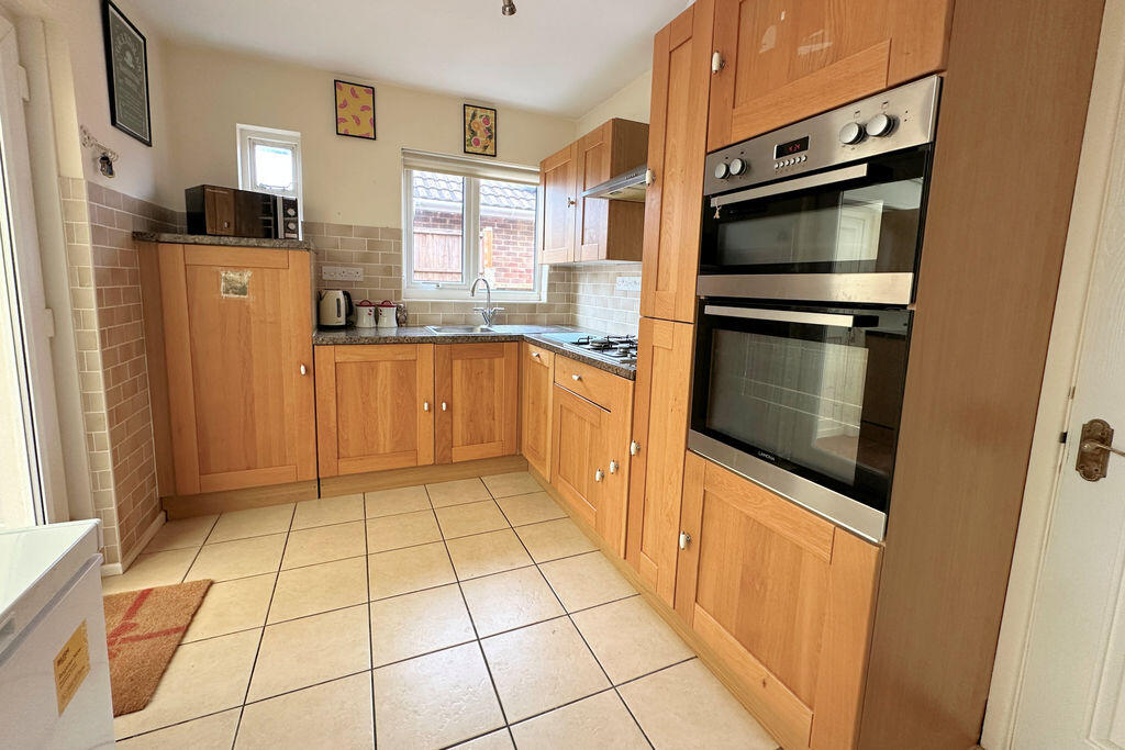 House in Fareham, Portchester - View 3