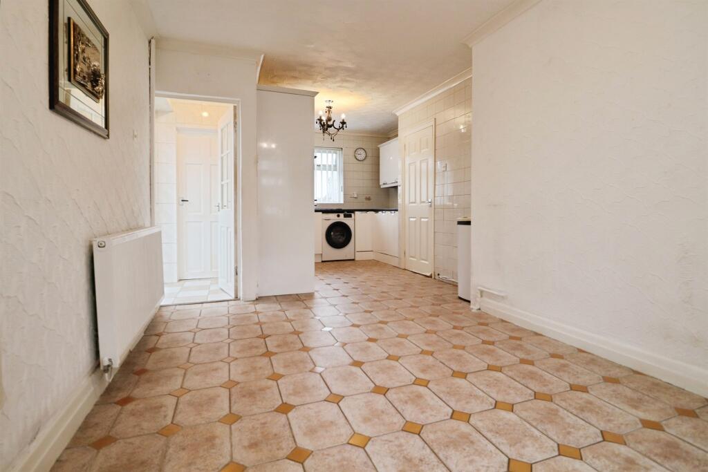 House in Cardiff, Llanrumney - View 5
