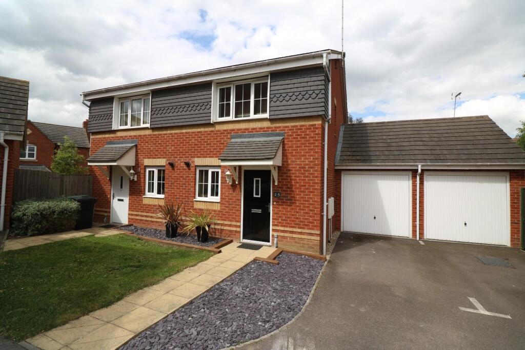 Main image of property: Regency Court, Rushden, NN10 6EY