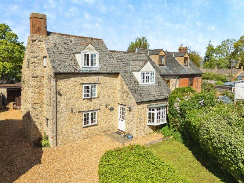 Main image of property: Wendlebury, Bicester, Oxfordshire, OX25