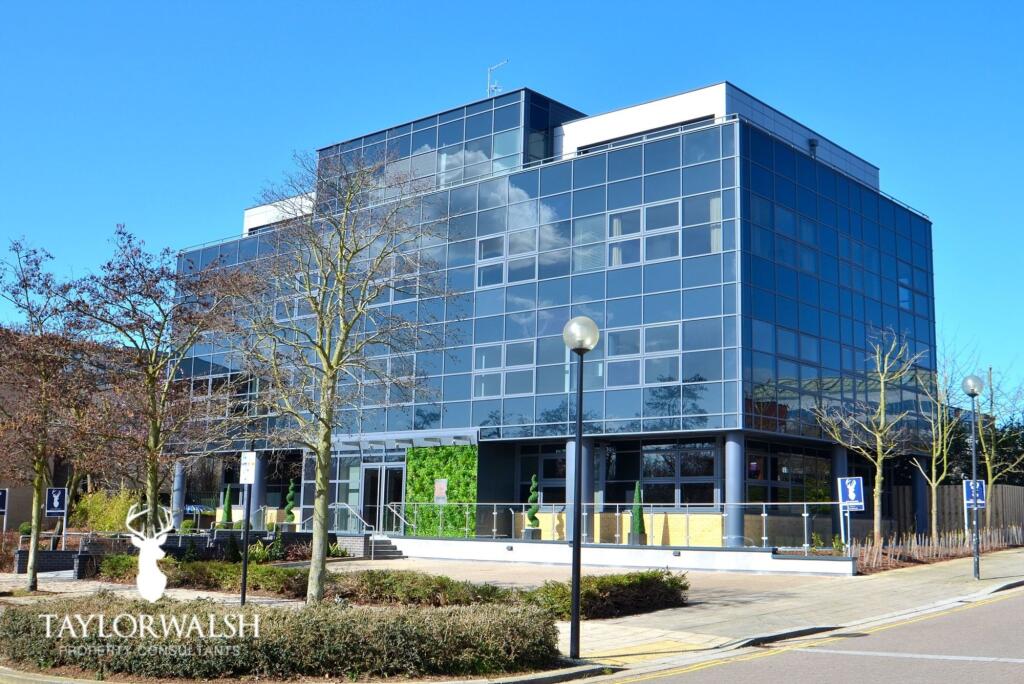 Apartment in Milton Keynes - View 4