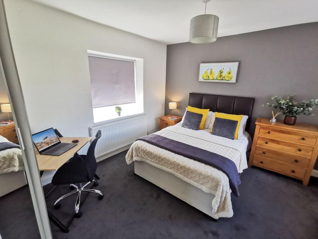 Main image of property: Room 5, Elphinstone Road, Stoke-on-Trent, ST4