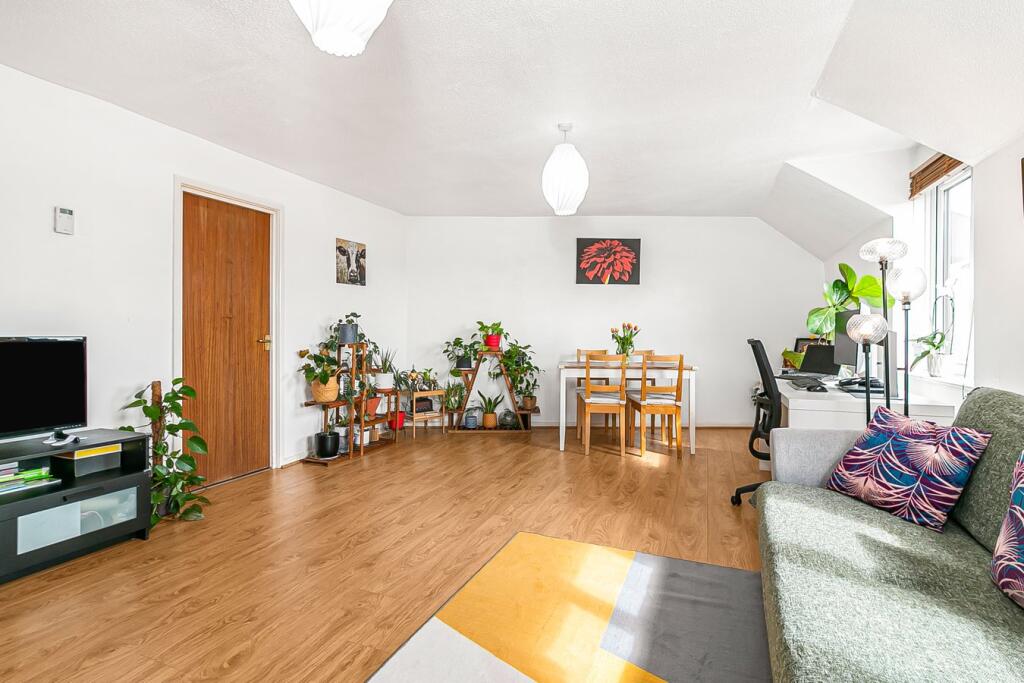 Pascal Way, Letchworth Garden City, SG6 - View 5