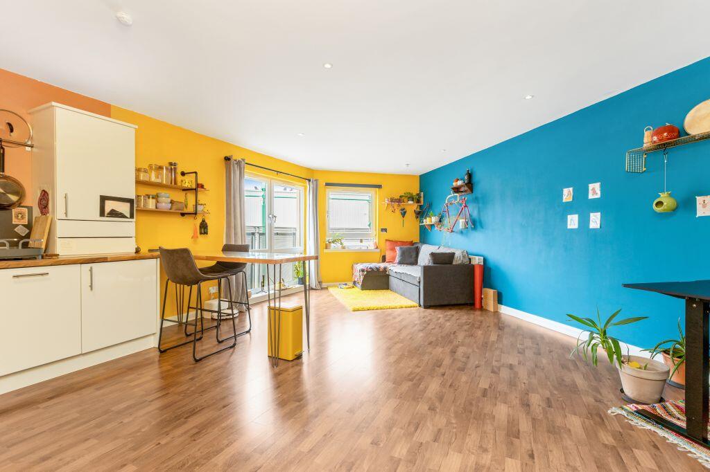 Main image of property: 12 (flat 13), Hawkhill Close, Leith, Edinburgh, EH7 6FH