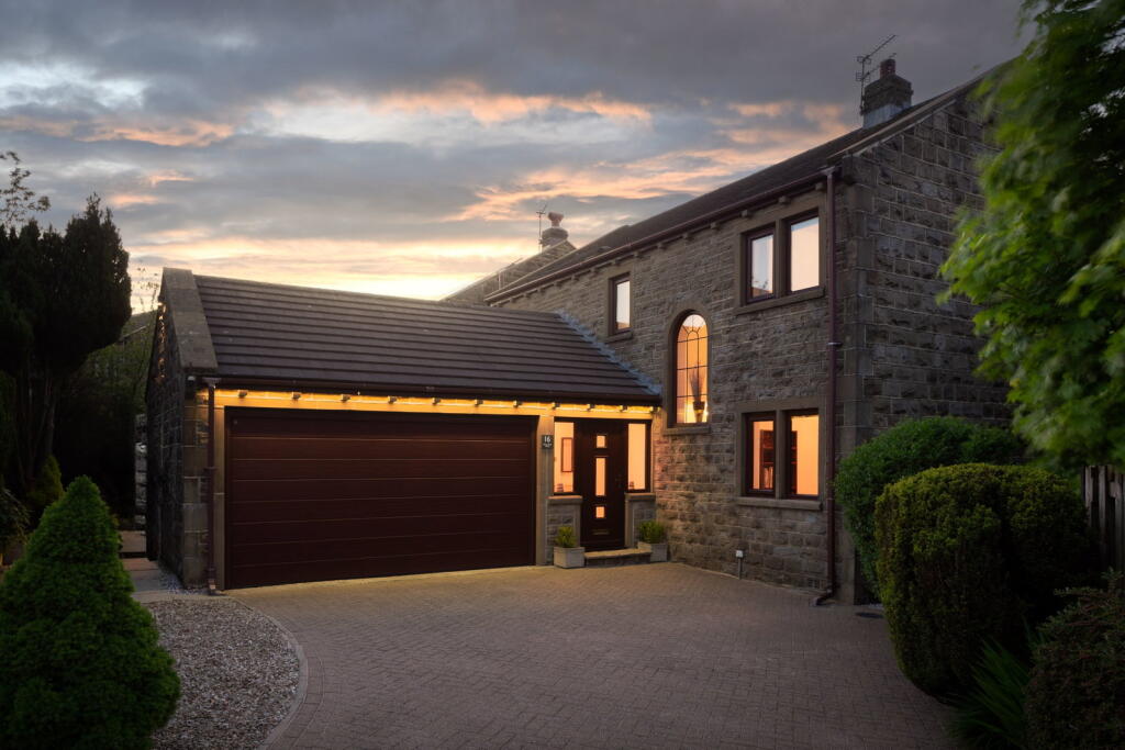 Mossy Bank Close, Queensbury, Bradford, BD13 1PX - View 5