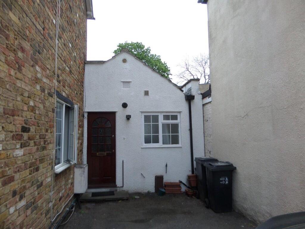 Main image of property: Bensham Lane, Croydon, London, CR0