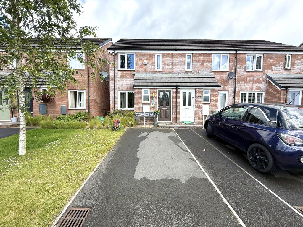 Main image of property: Ger Yr Afon, Mountain Ash, Rhondda Cynon Taf