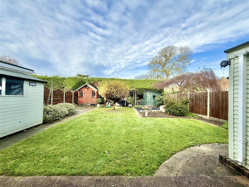 Millfields, Writtle, Chelmsford photo 4