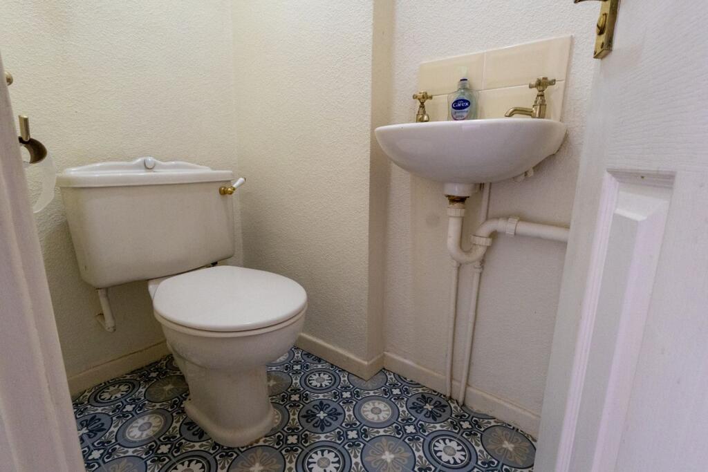 House in Llantwit Major, West Camp - More