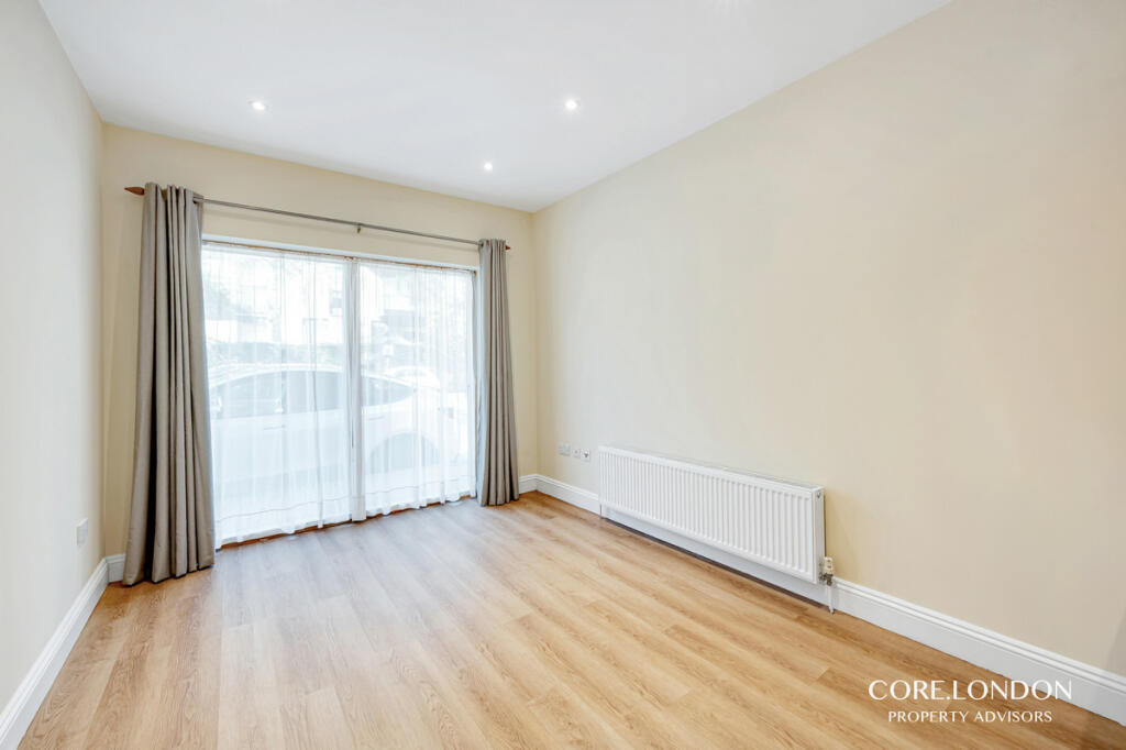 Apartment in Harrow - View 5