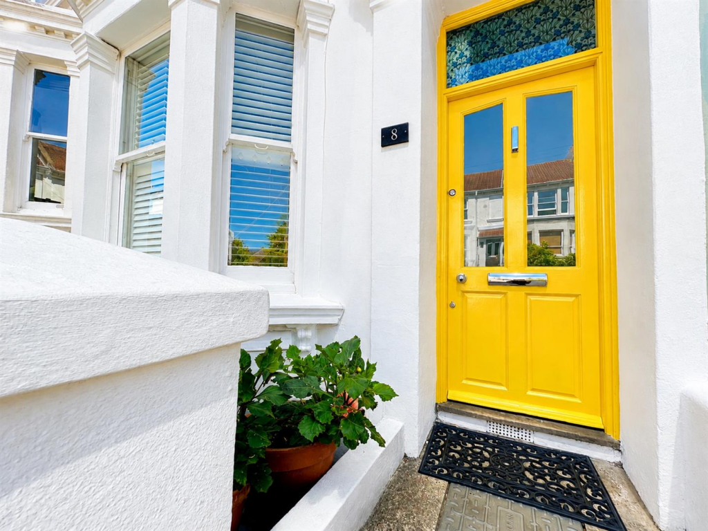 House in Brighton - View 3
