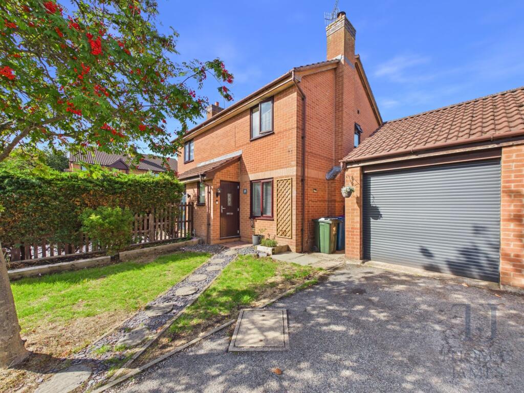 2 Bedroom Semi-Detached in NG12 3TF