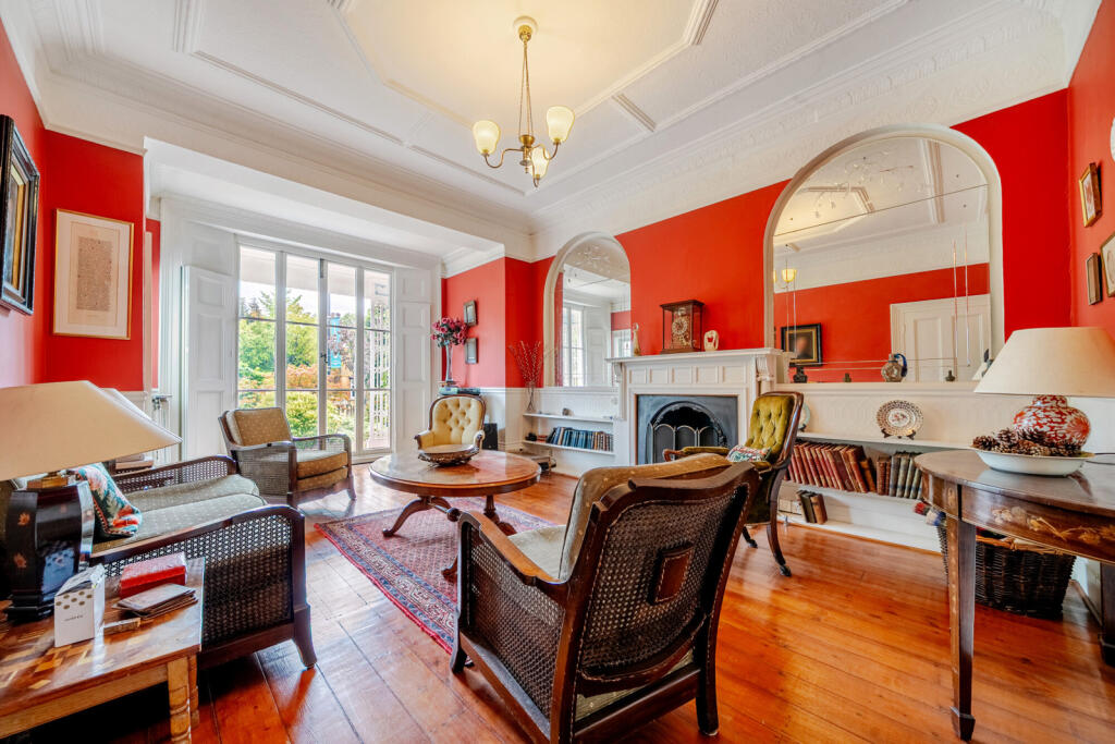 House in London - View 2