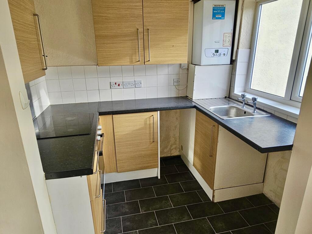 Throne Crescent, Rowley Regis photo 4