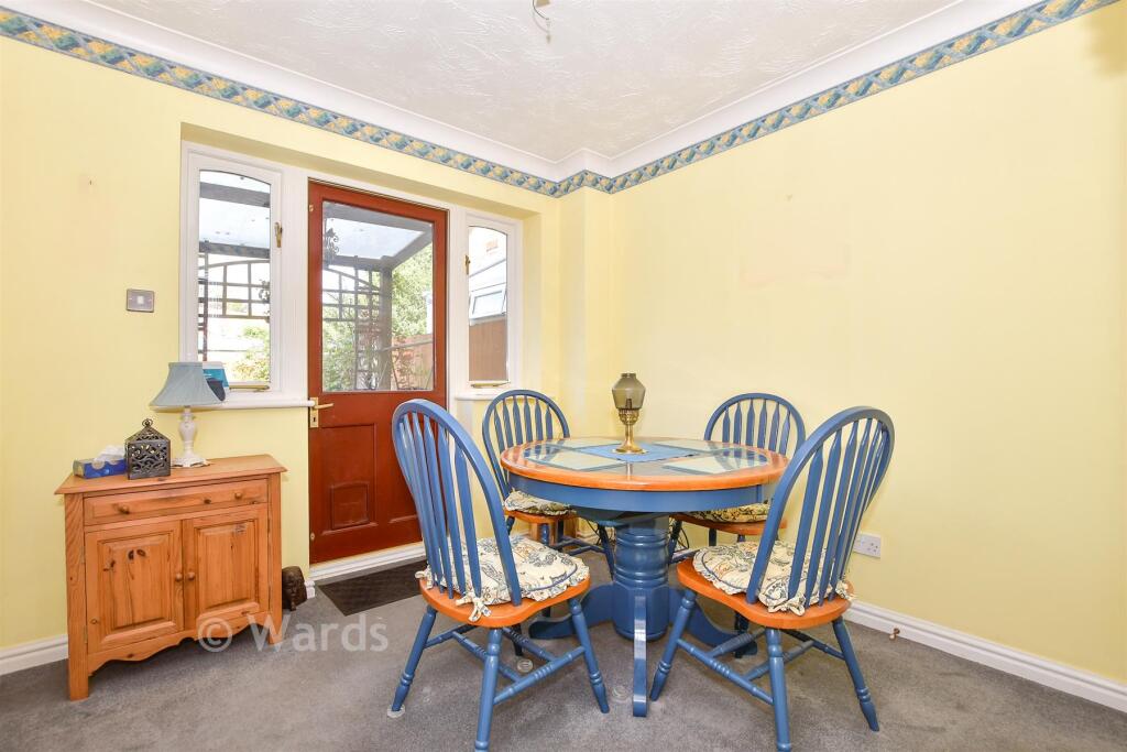 House in Tonbridge - View 4