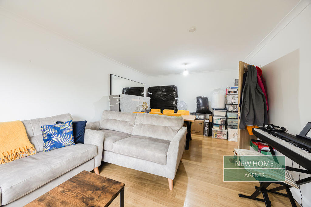 Apartment in Gloucester - More
