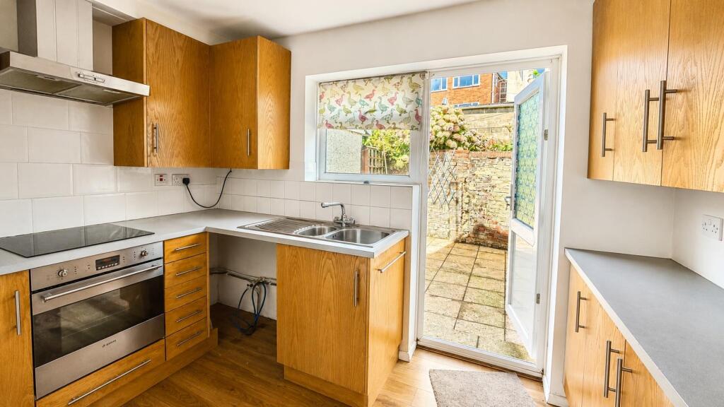 House in Tonbridge - View 3