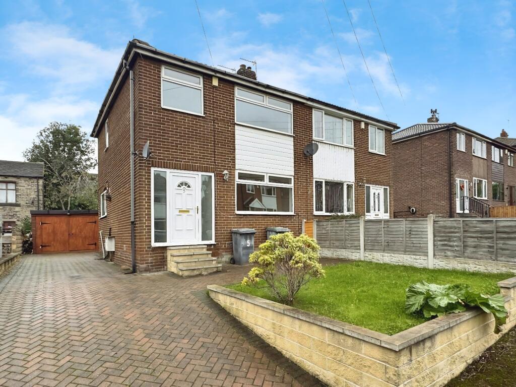 Main image of property: Westcliffe Rise, Cleckheaton, BD19