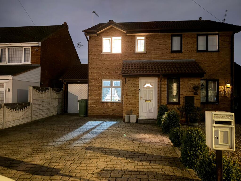 Main image of property: Willenhall, WV12