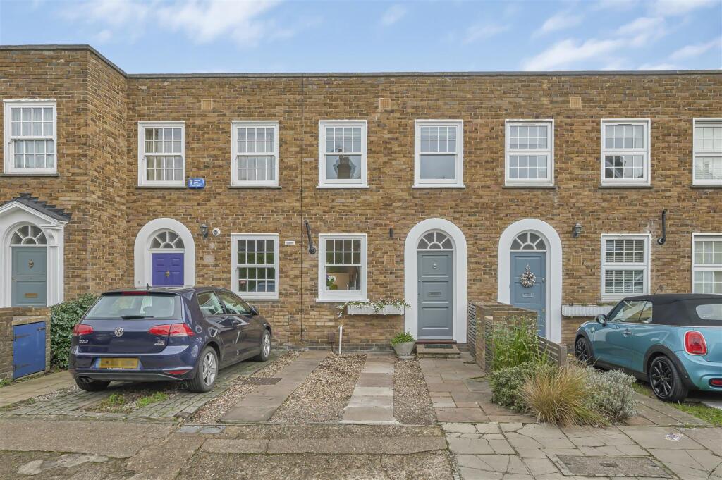 2-bed terraced on Alder Road, Mortlake, London, SW14, £725,000