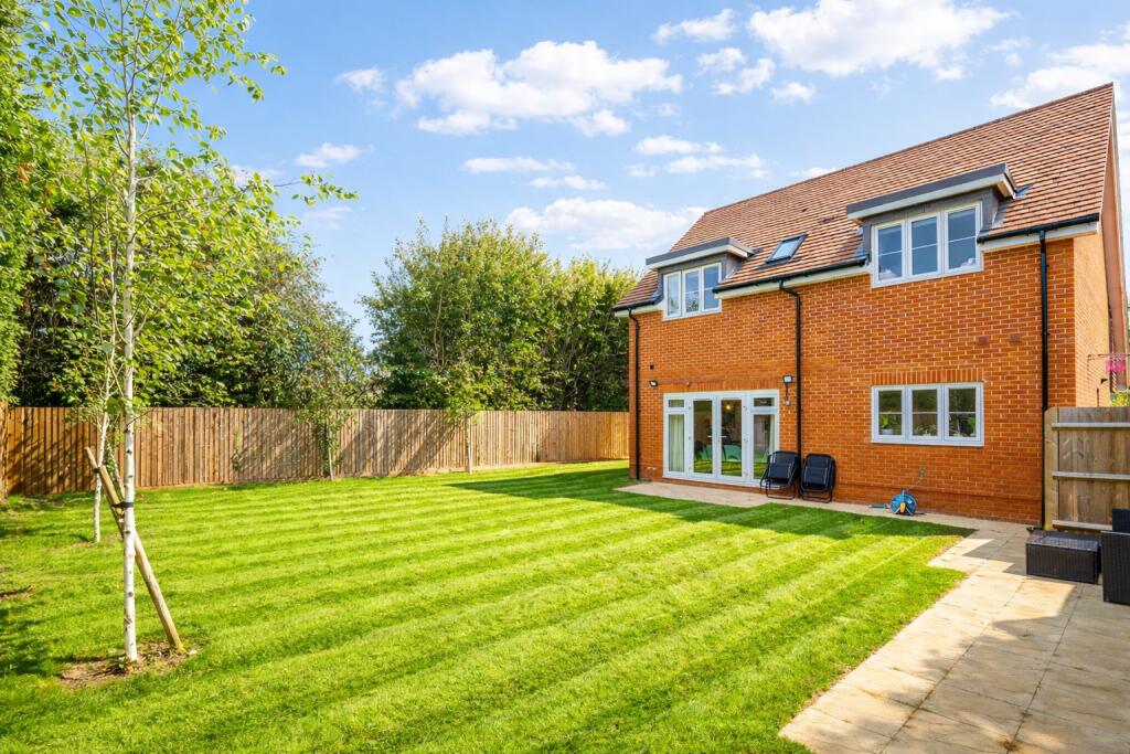 Additional image 23 of Lawrence Close, Smallford, St. Albans, Hertfordshire, AL4