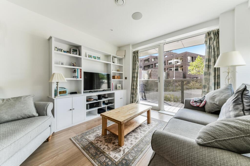 Main image of property: Stockwell Park Walk, Brixton, London, SW9