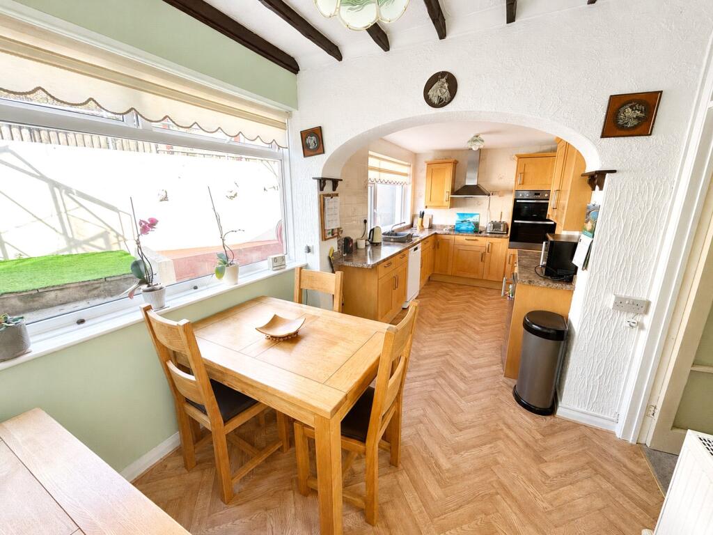 House in Tenby, Pembrokeshire - More