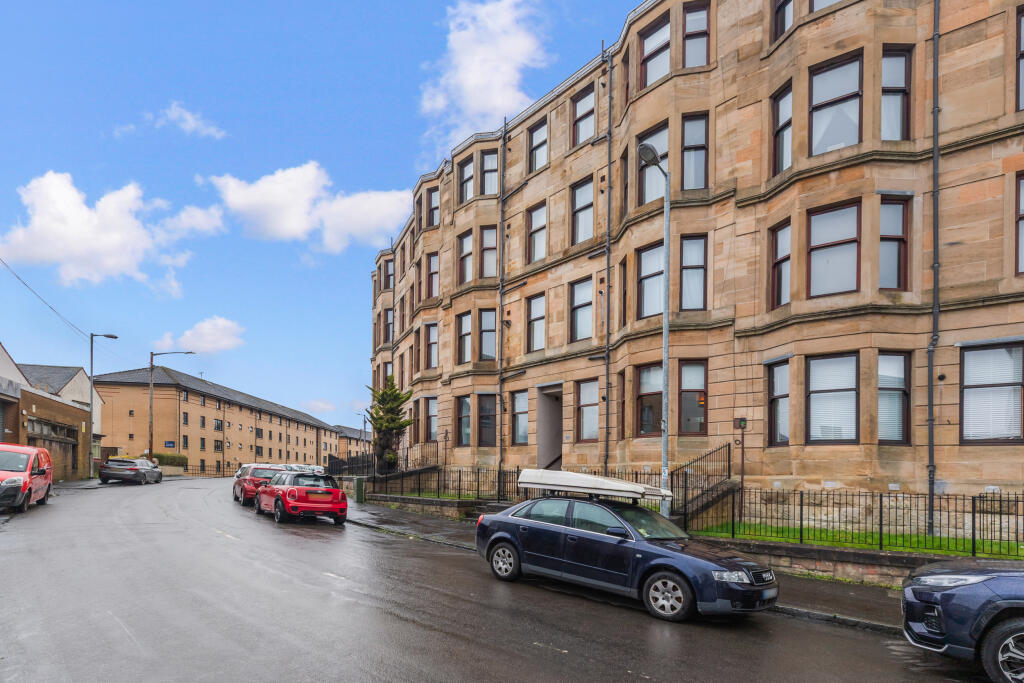 Main image of property: 0/2 64 Murano Street, Firhill, G20