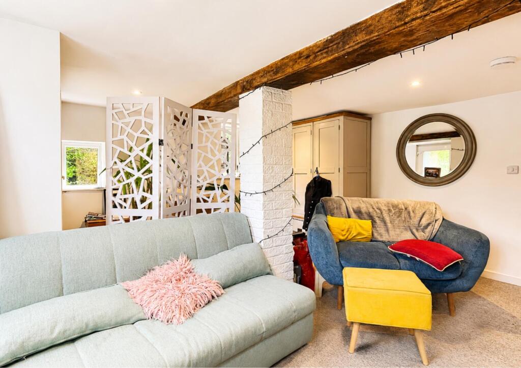 House in Chapmanslade - More