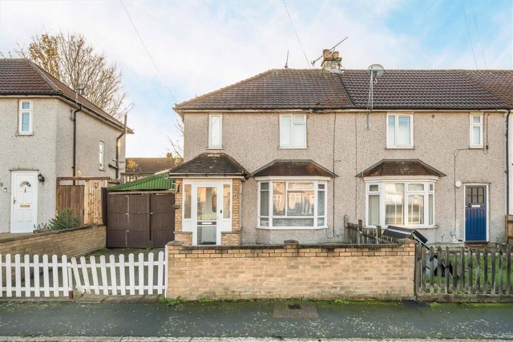 Main image of property: Kingsholm Gardens, Eltham