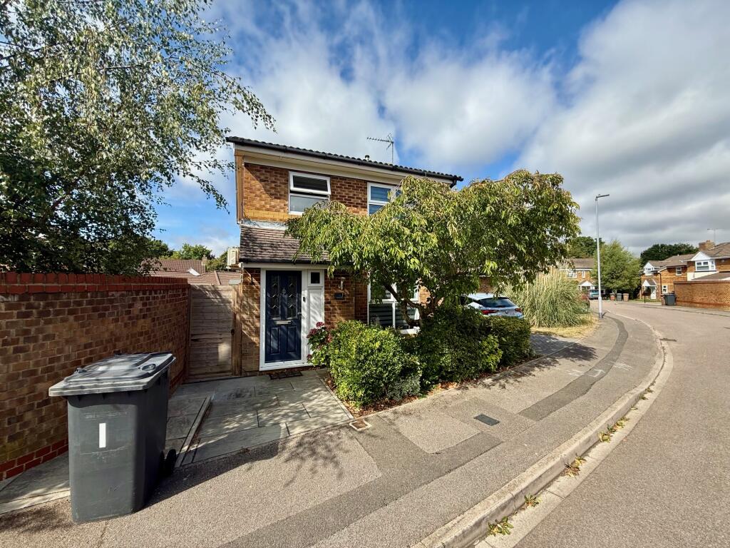Main image of property: Brierley Close, LU2