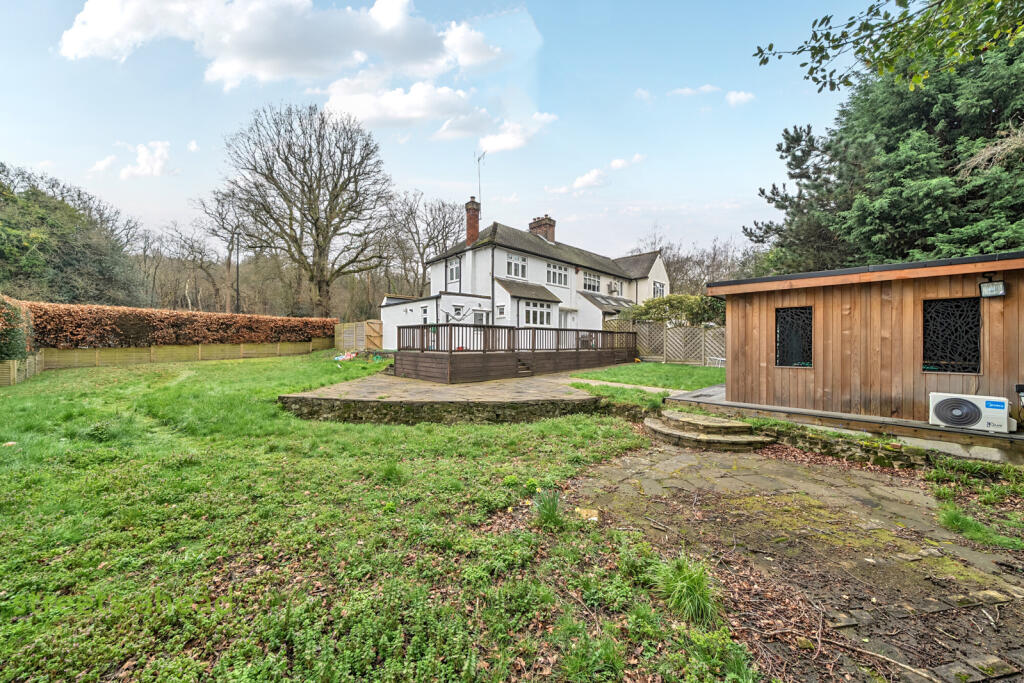 Main image of property: Oaks Road, Croydon, CR0