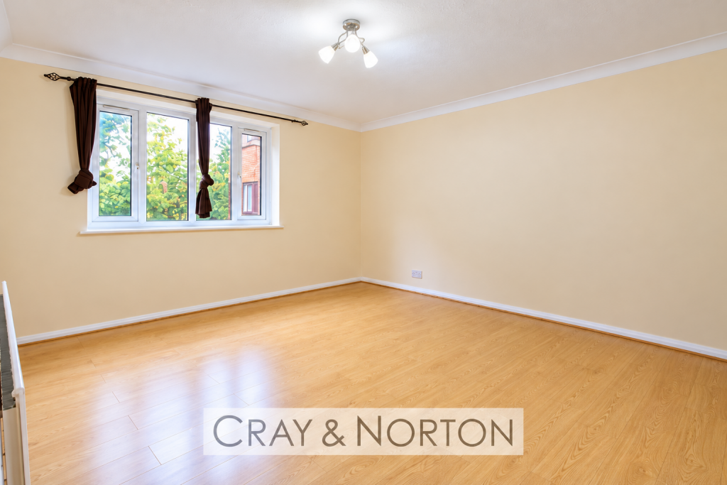 Apartment in Croydon - View 4