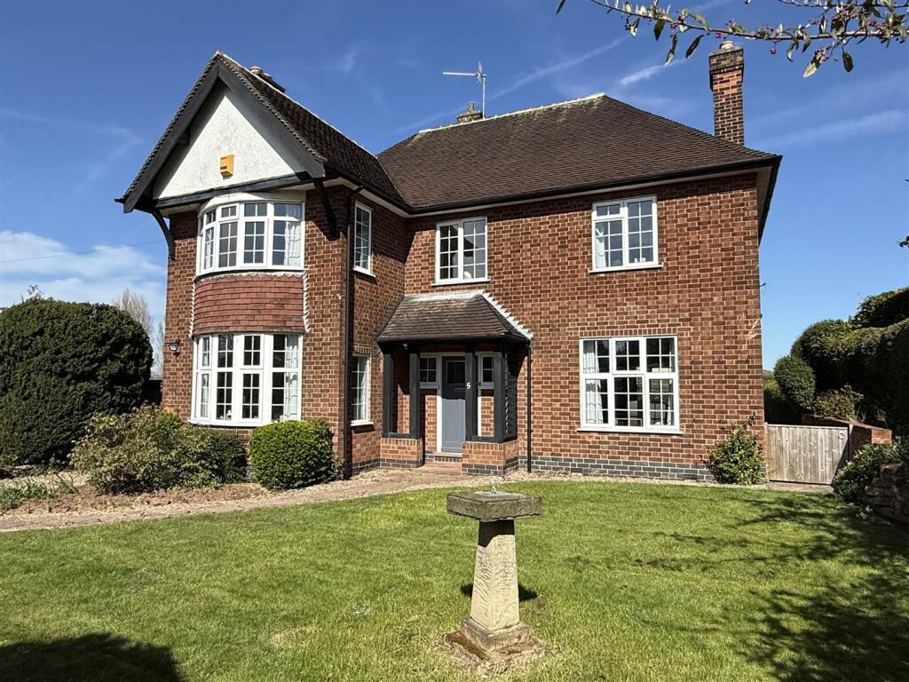 Main image of property: Hillside Road, Radcliffe-On-Trent, Nottingham